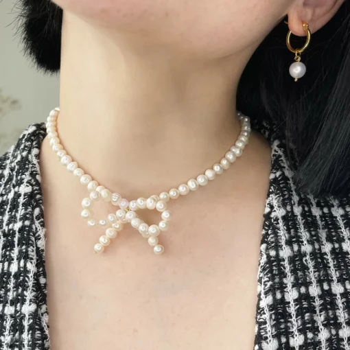 Bow Choker
