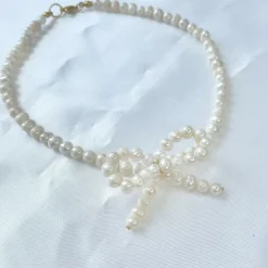 Bow Choker