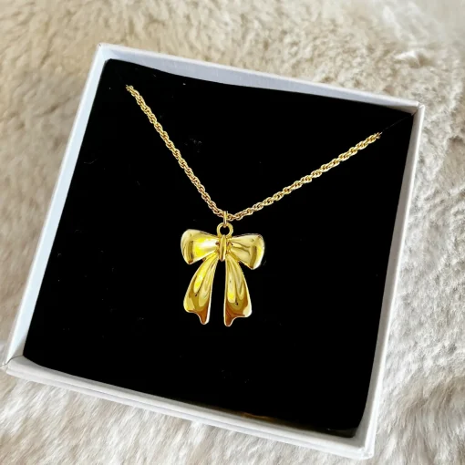 Bow Necklace