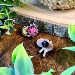 Cosy Yarn Wooden Pin