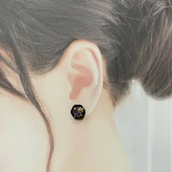 Crystal Embroidery Earrings (Hexagon)