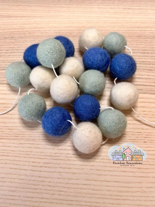 Feltball Garland