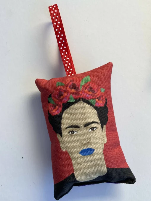 Frida Hanging Lavender
