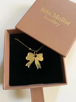 Gold Bow Necklace