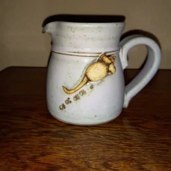 Half Pint Jug With Mouse