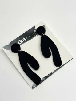 Hallie / Statement Dangles / Black