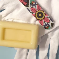 Helping Hands Intensive Moisturising Treatment | Art & Soul