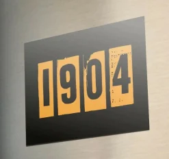 Hull City Magnet 1904 Design