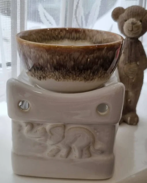 Jacis of York: Wax Burner and 2 Packs of 6 Wax Melts - Gift Set