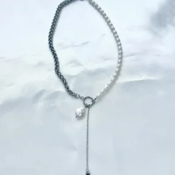 Linked Pearls Necklace