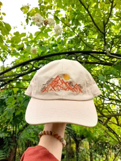 Mountains Cap