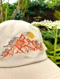 Mountains Cap