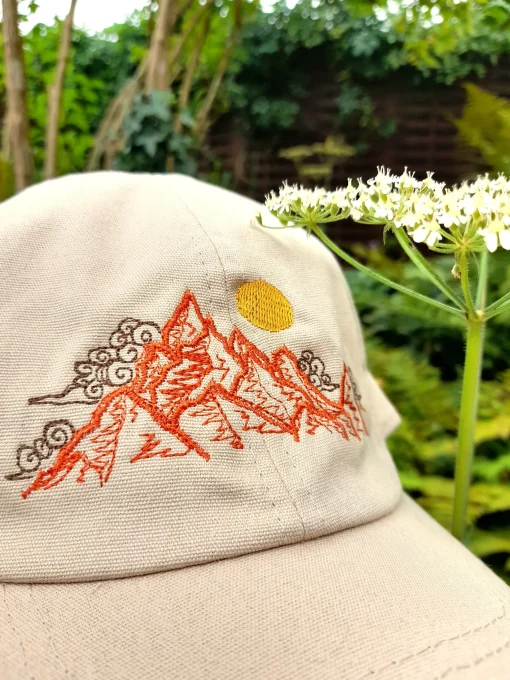 Mountains Cap