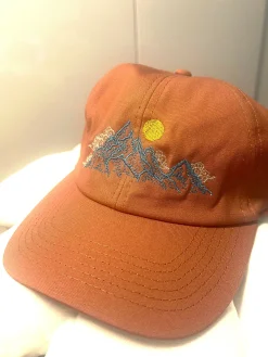 Mountains Cap