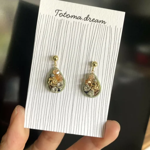 Pendant Crystal Embroidery Earrings (Waterdrop)