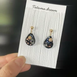 Pendant Crystal Embroidery Earrings (Waterdrop)