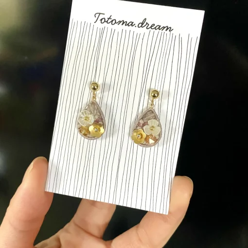Pendant Crystal Embroidery Earrings (Waterdrop)