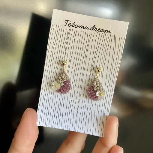 Pendant Crystal Embroidery Earrings (Waterdrop)