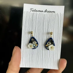 Pendant Crystal Embroidery Earrings (Waterdrop)