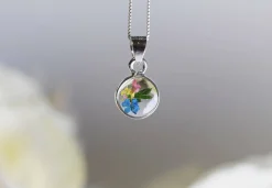 Silver Dinky Flower Necklace