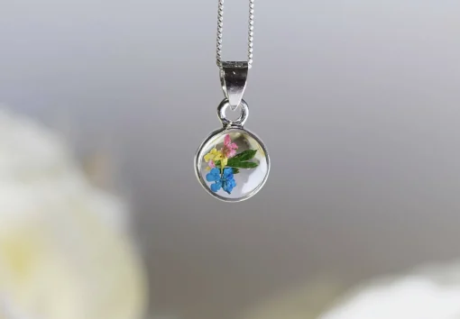 Silver Dinky Flower Necklace