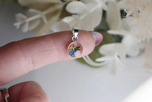 Silver Dinky Flower Necklace