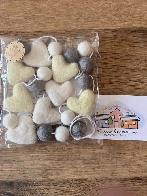 Small Heart Garland