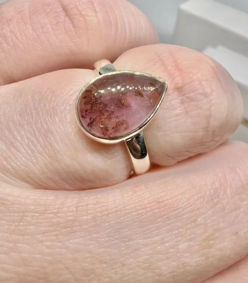 Super 7 teardrop ring size M
