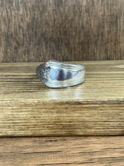 Wagon Wheel Teaspoon Ring