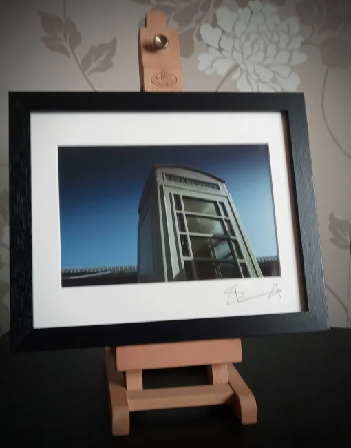 White phone box (small frame)